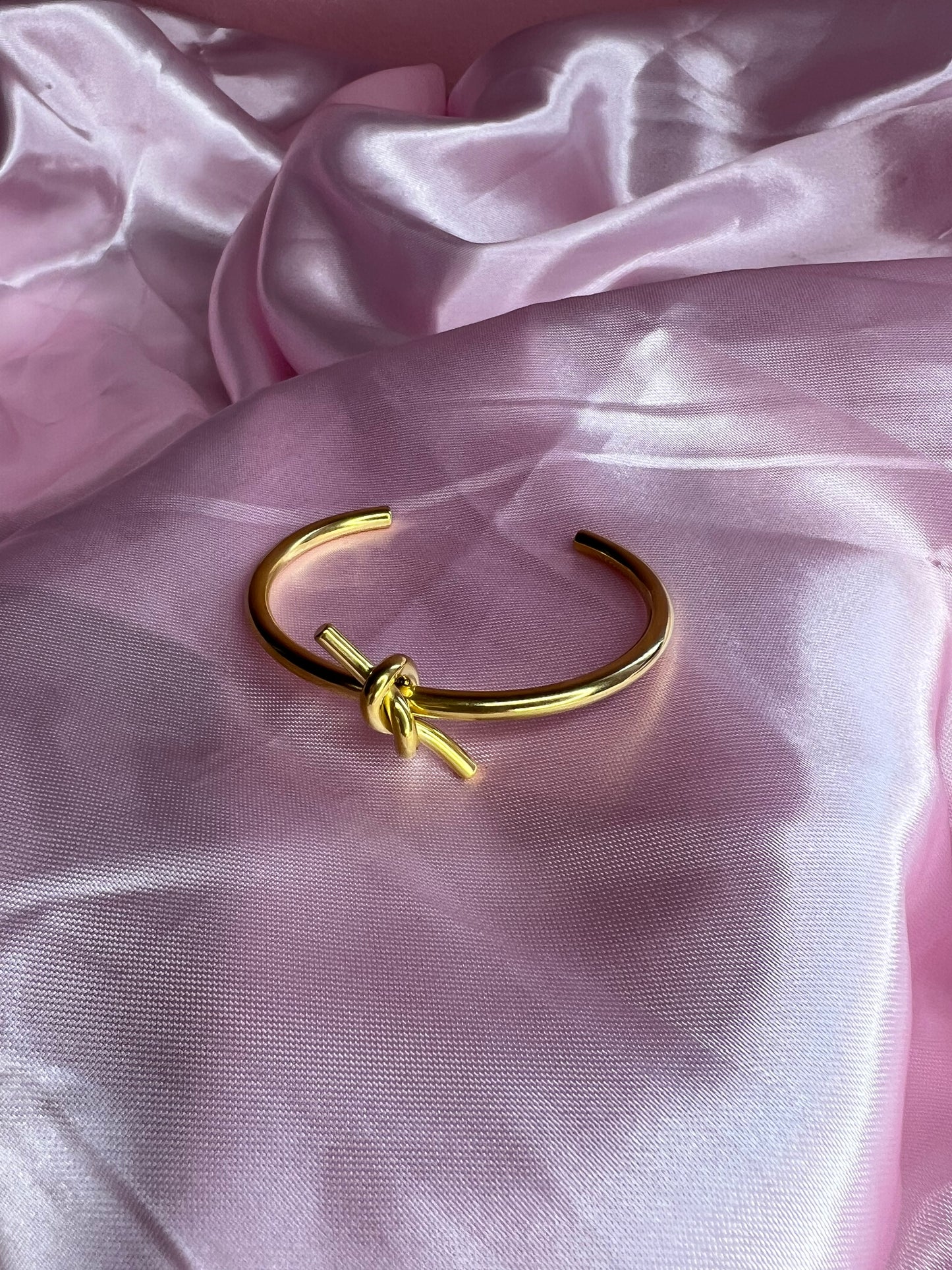 Mallory cuff