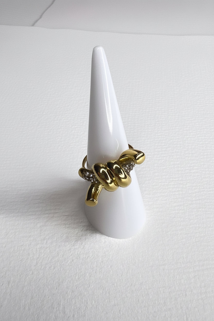 Stella ring