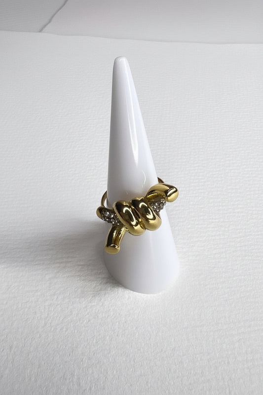 Stella ring