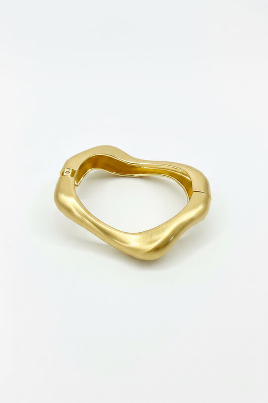 Valentinas bangle