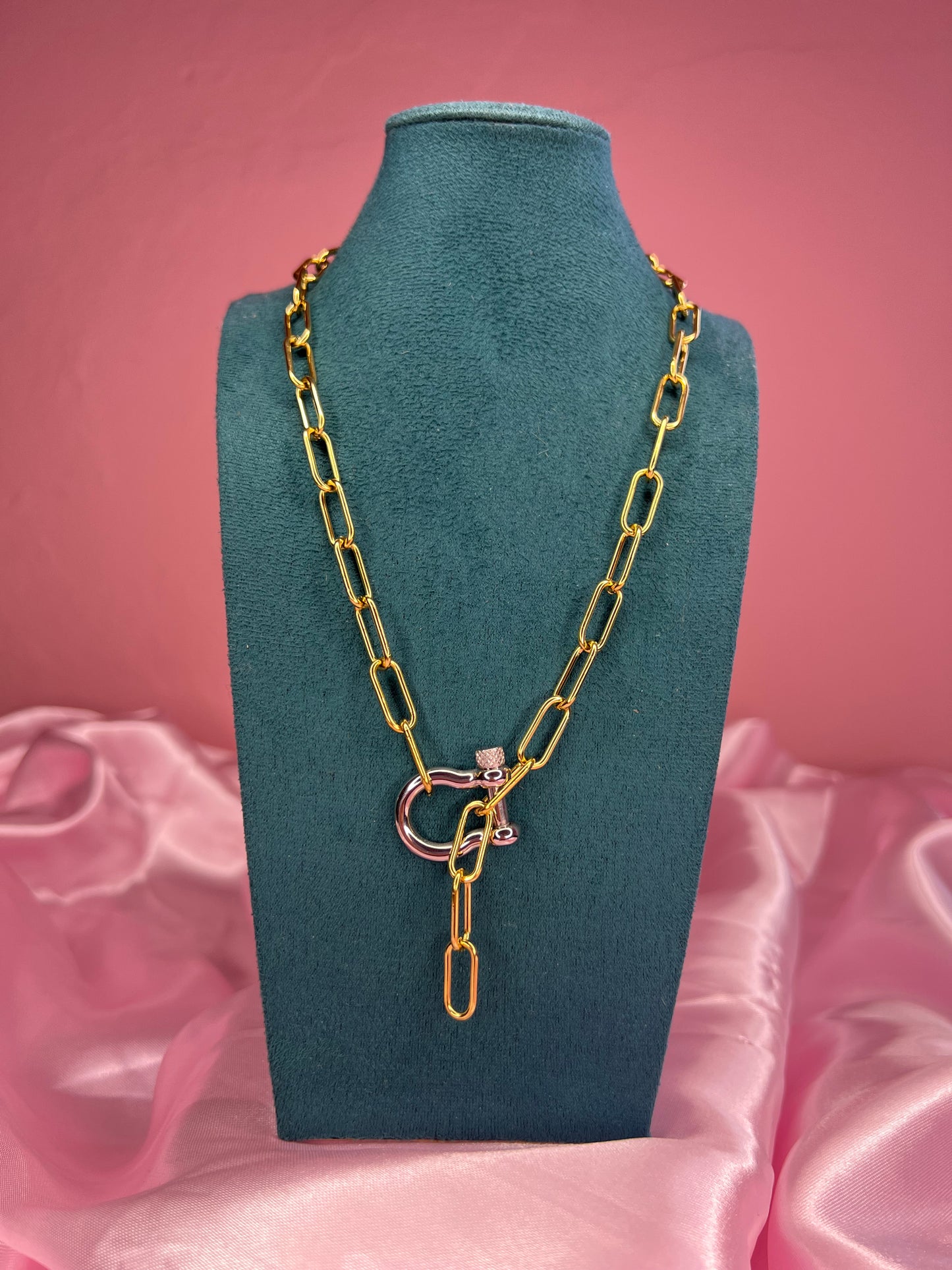 Maisee necklace